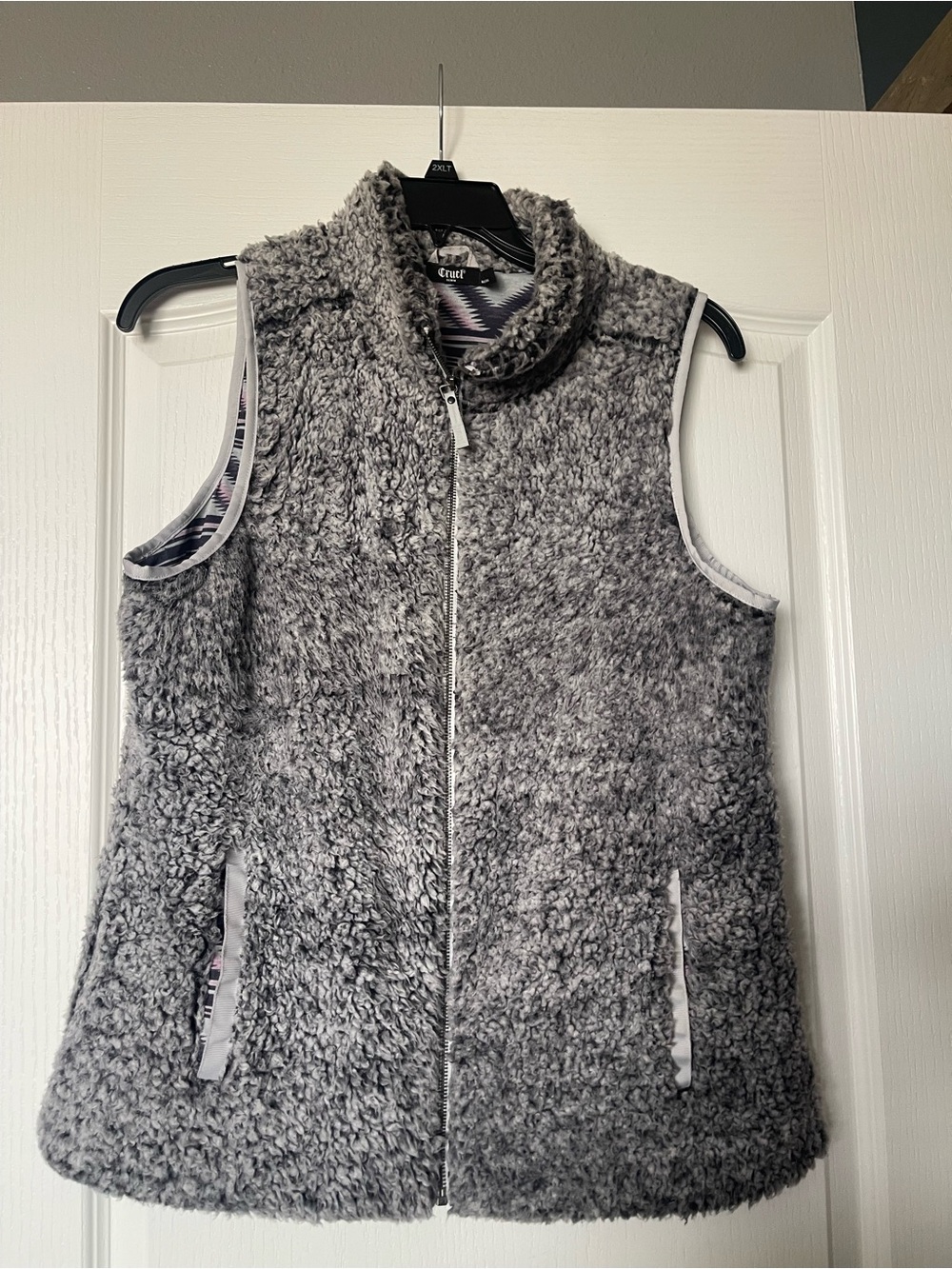 Women's Gray Sherpa Zip-Front Vest